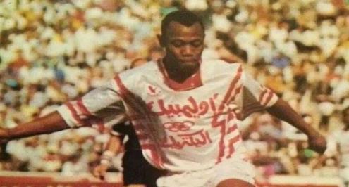 بعد تصريحات عبدالوهاب.. حكاية صراع ألماني برتغالي على إيمانويل أمونيكي نجم الزمالك